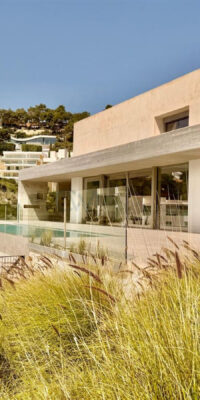 Moderne villa met zeezicht in Roca Llisa Moderne villa met zeezicht in Roca Llisa