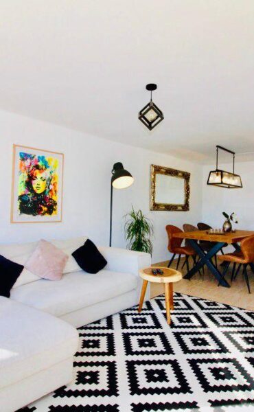 Sea view apartment with rental licence in Cala Llonga