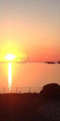 Beautifully Renovated Seafront Townhouse with Sunset Views Beautifully Renovated Seafront Townhouse with Sunset Views