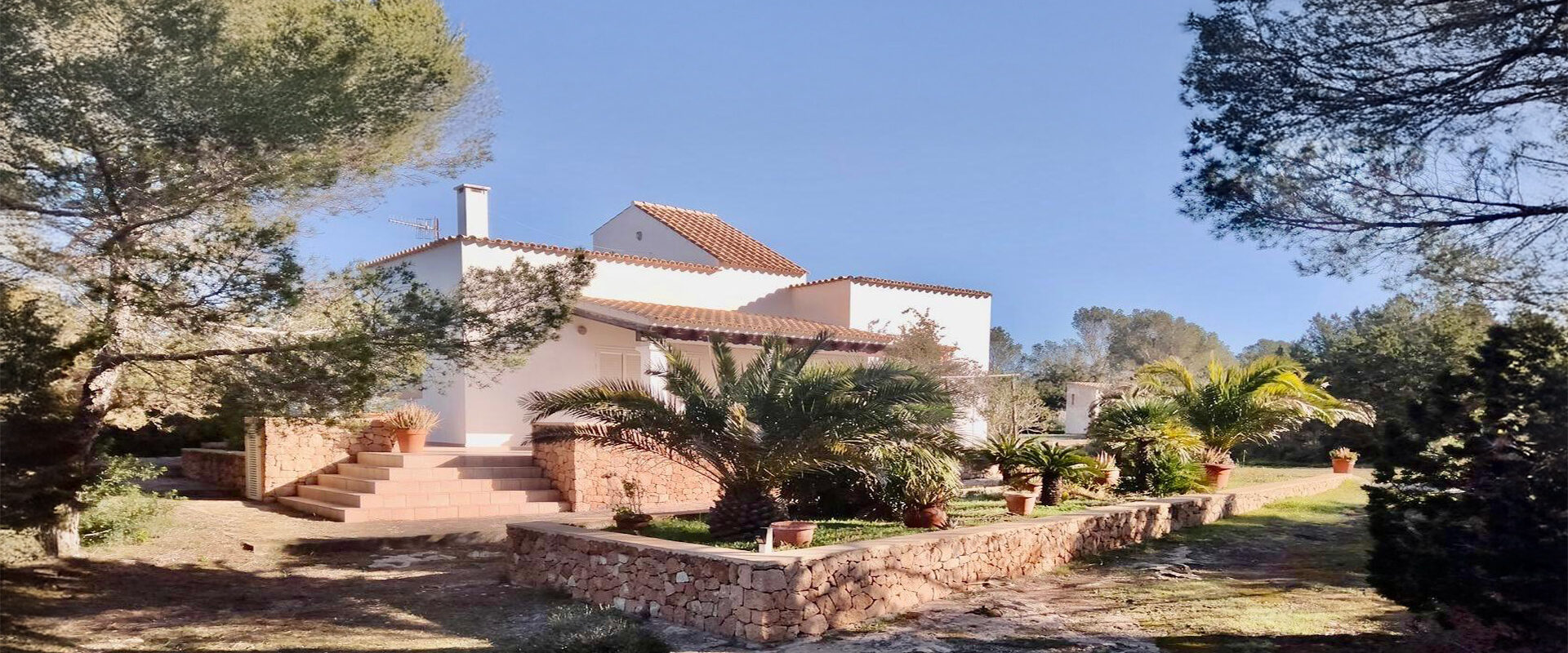 Property with touristic rental license in Formentera