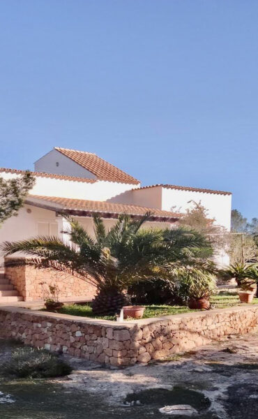 Property with touristic rental license in Formentera
