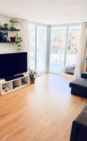 Apartment with spacious terrace in Marina Botafoch