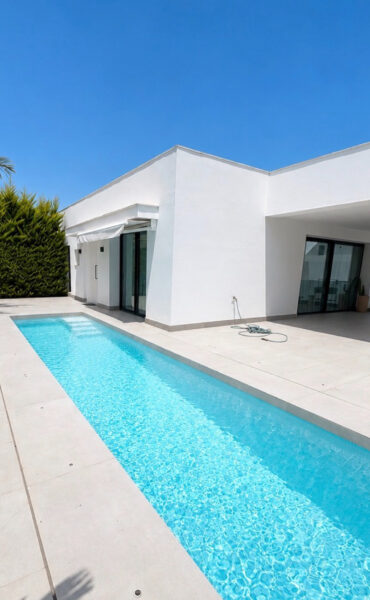 Modern town house minutes from Talamanca Beach