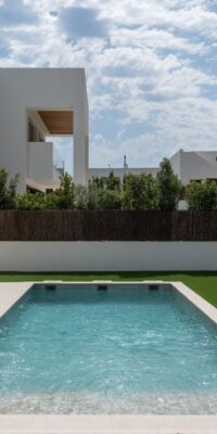 Villa mediterranea in stile contemporaneo nei pressi di Niu Blau Villa mediterranea in stile contemporaneo nei pressi di Niu Blau