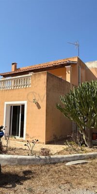 Bien immobilier présentant un potentiel de rénovation exceptionnel Bien immobilier présentant un potentiel de rénovation exceptionnel
