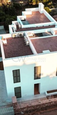 Twee gloednieuwe twee-onder-een-kapwoningen in Sant Francisco Twee gloednieuwe twee-onder-een-kapwoningen in Sant Francisco