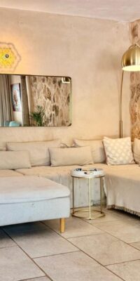 Charming Mediterranean Estate walk-in distance to the Beach Charming Mediterranean Estate walk-in distance to the Beach