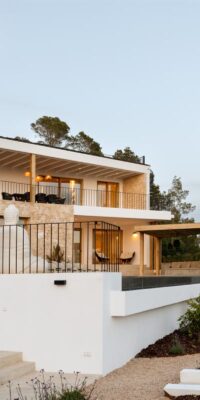 Villa di lusso contemporanea con piscina a sfioro a Cala Salada Villa di lusso contemporanea con piscina a sfioro a Cala Salada