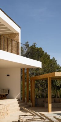 Villa di lusso contemporanea con piscina a sfioro a Cala Salada Villa di lusso contemporanea con piscina a sfioro a Cala Salada