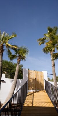 Villa di lusso contemporanea con piscina a sfioro a Cala Salada Villa di lusso contemporanea con piscina a sfioro a Cala Salada