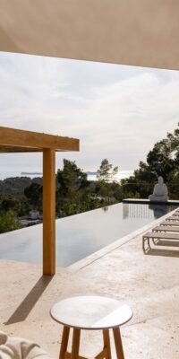 Villa di lusso contemporanea con piscina a sfioro a Cala Salada Villa di lusso contemporanea con piscina a sfioro a Cala Salada