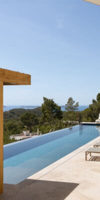 Villa di lusso contemporanea con piscina a sfioro a Cala Salada Villa di lusso contemporanea con piscina a sfioro a Cala Salada