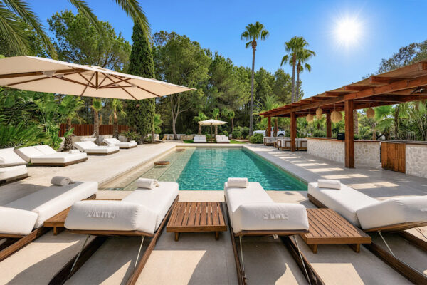 Historic Luxury Finca with 9 En-Suite Bedrooms