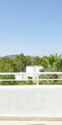 Contemporary villa with tourist licence in Siesta Contemporary villa with tourist licence in Siesta