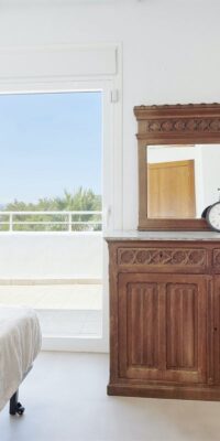 Contemporary villa with tourist licence in Siesta Contemporary villa with tourist licence in Siesta