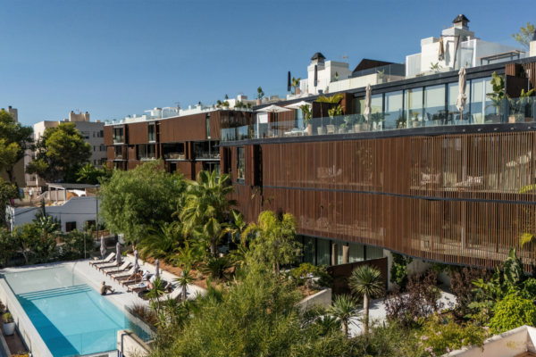 Exclusive Apartment with Private Gardens in Talamanca