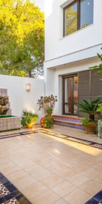 Luxury Villa with Sea Views in Cap Martinet Luxury Villa with Sea Views in Cap Martinet