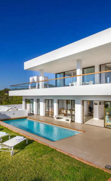 Luxury Villa with Sea Views in Cap Martinet