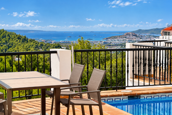 Penthouse in Can Furnet with Spectacular Views