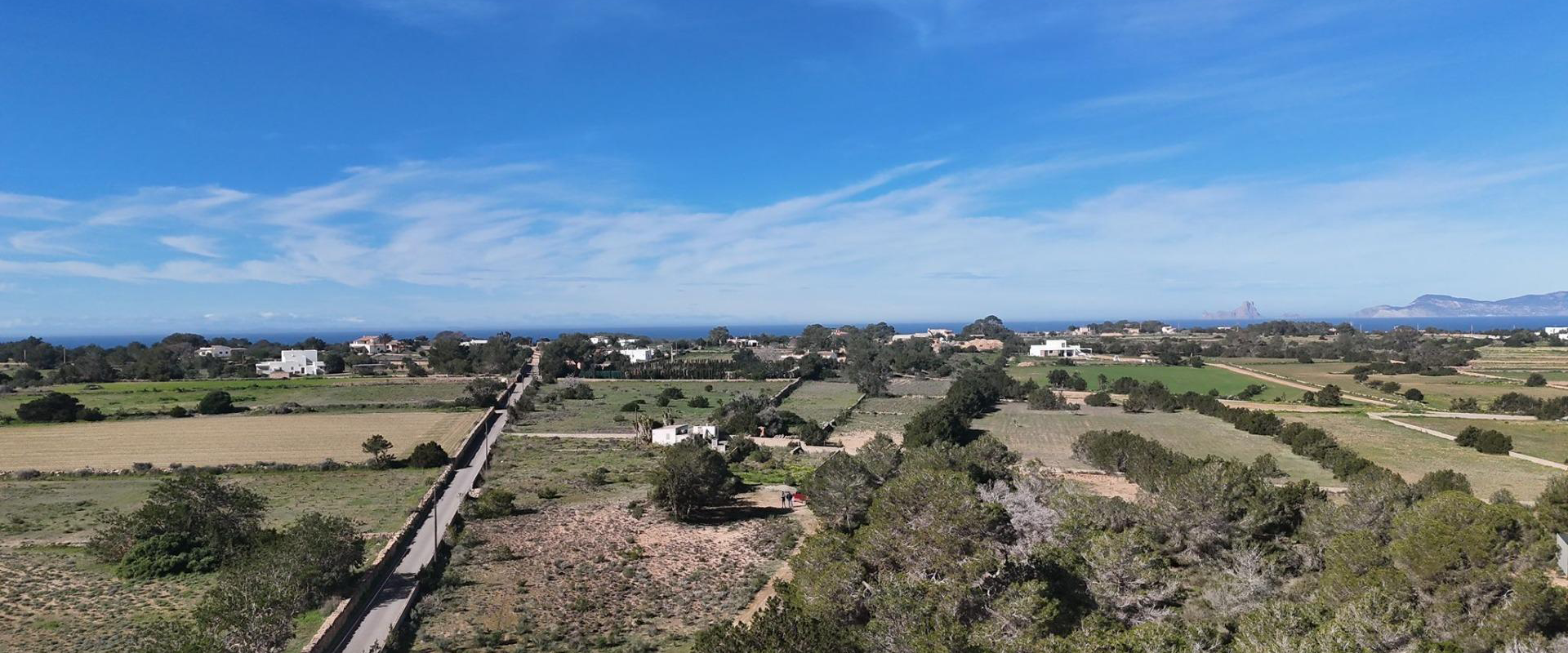 Rustic Plot with Residential Potential Near Cala Saona