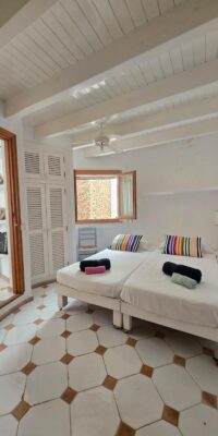 Seafront Townhouse with Panoramic Sunset Views Seafront Townhouse with Panoramic Sunset Views
