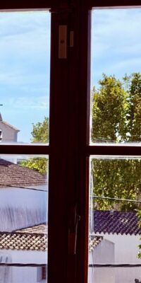 Two-Bedroom Apartment Overlooking the Church of Jesús Two-Bedroom Apartment Overlooking the Church of Jesús