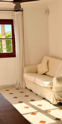 Two-Bedroom Apartment Overlooking the Church of Jesús Two-Bedroom Apartment Overlooking the Church of Jesús